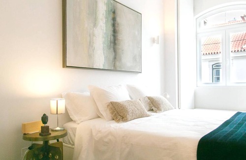 Chiado Apartment | Homerez - Charming Apartment in Lisbon 60 sqm + View