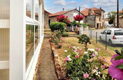 Montbron House | Homerez - Charming House in Montbron with Terrace and Garden