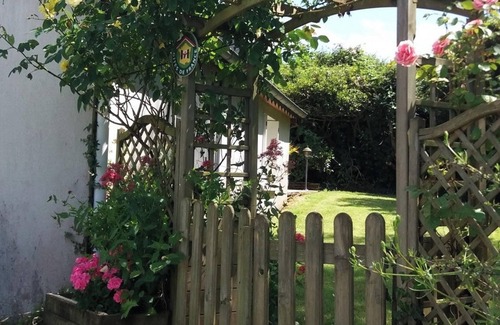 Laz House | Homerez - Charming House with Garden in Laz