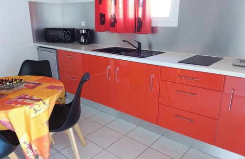 Damencourt House | Homerez - Cosy house in Le Moule with shared pool