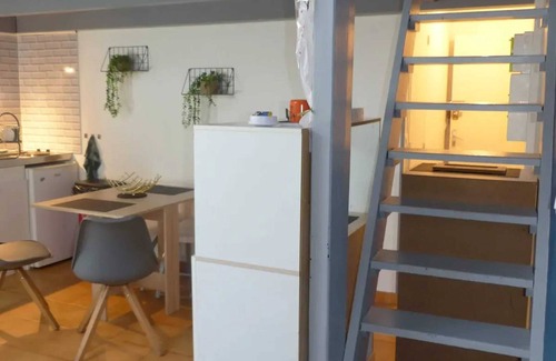 Amiens Apartment | Homerez - Cozy apartment in Amiens with garden