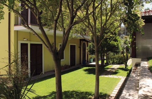 Nicolosi Apartment | Homerez - Cozy Apmt Nicolosi 52m² garden