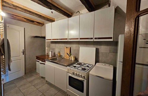 Moitron House | Homerez - Cozy House in Moitron 40 m²