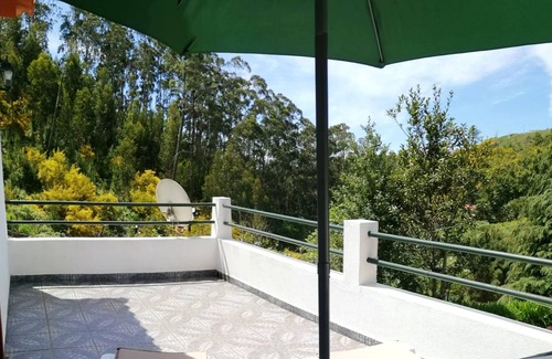 Camacha House | Homerez - Exceptional house with terrace