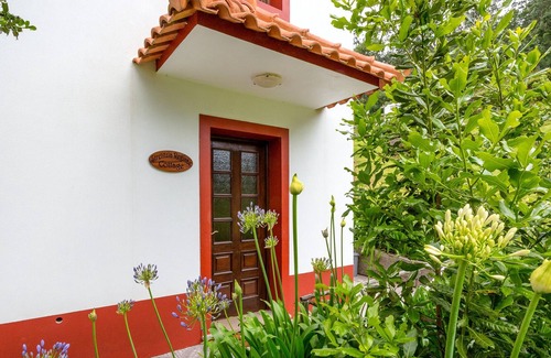 Camacha House | Homerez - Exceptional house with terrace