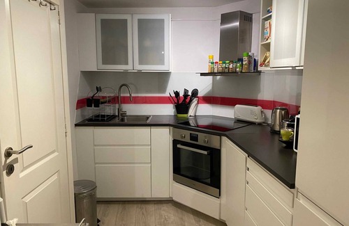 Roux Apartment | Homerez - Flat Charleroi - Private Parking