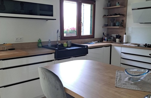 Saint-Meloir-des-Ondes House | Homerez - House in Saint-Méloir-des-Ondes
