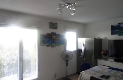 Villeneuve-les-Avignon Apartment | Homerez - Charming Apartment in Villeneuve-lès-Avignon