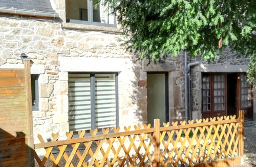 Saint-Jacut-de-la-Mer House | Homerez - House in Saint-Jacut-de-la-Mer