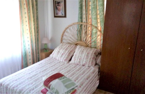 Sotillo de la Adrada House | Homerez - House for 11 ppl. with shared pool and garden at Sotillo de la Adrada