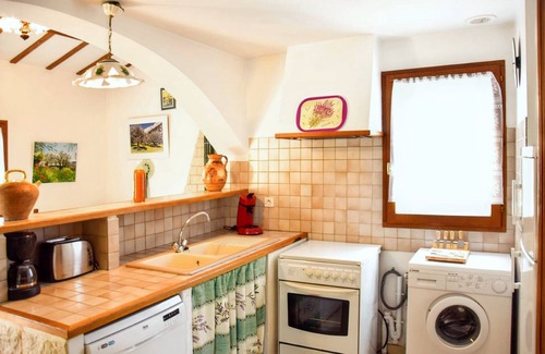 La Roche-sur-le-Buis House | Homerez - House in La Roche-sur-le-Buis