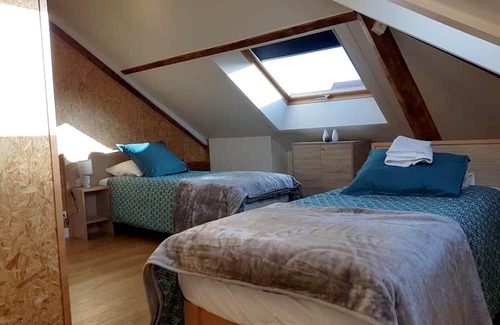 Argenteuil House | Homerez - House for 10 ppl. with garden, terrace and balcony at Argenteuil