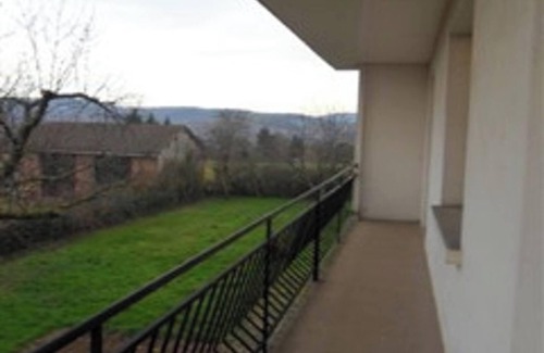 Charnay-les-Macon House | Homerez - House - Charnay-lès-Mâcon