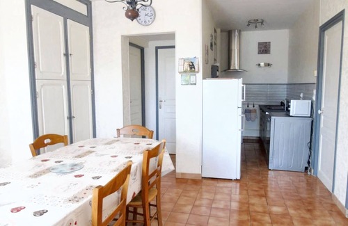 Avesnes-en-Val House | Homerez - House in Avesnes-en-Val