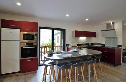 Guchan House | Homerez - House in Guchan, mountain view