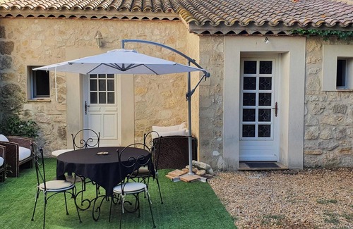 Narbonne House | Homerez - House in Narbonne with pool