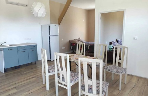Campsas House | Homerez - House with garden in Campsas