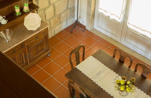 Paredes de Coura House | Homerez - Large house for 12 people. with swimming pool and garden in Paredes de Coura