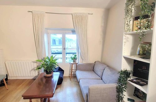 Arts-et-Metiers Apartment | Homerez - Nice apartement for 2 ppl. at Paris