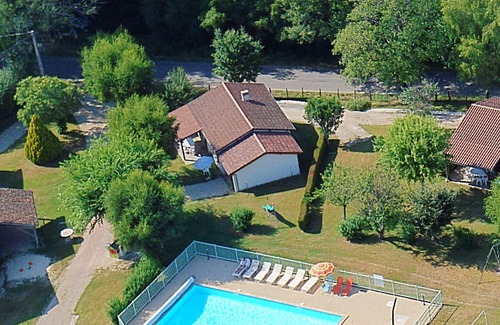 Gorses House | Homerez - Nice house for 4 ppl. with shared pool, garden and terrace at Gorses