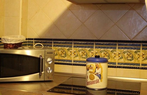 Hueva House | Homerez - Nice house for 6 ppl. at Hueva