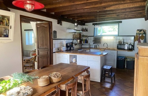 Maheru House | Homerez - Nice house for 6 ppl. with terrace at Mahéru