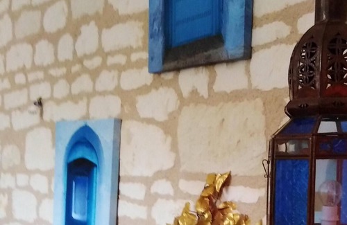 Courchamps House | Homerez - Nice property for 3 ppl. with terrace and balcony at Courchamps