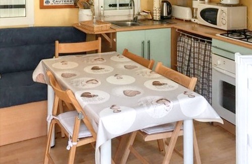 Cauterets House | Homerez - Peaceful Bungalow in Cauterets with garden