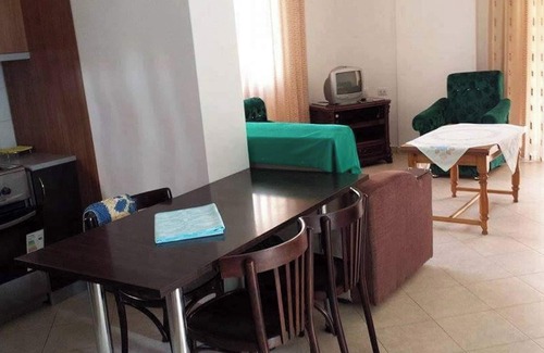 Kodrra Apartment | Homerez - Spacious Apartment in Sarandë, 100 m² + Balcony