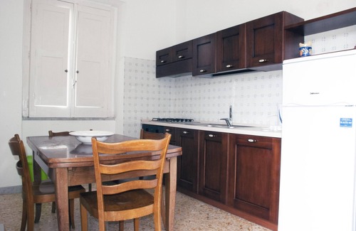 Ceraso Apartment | Homerez - Spacious apartment in Ceraso with mountain view