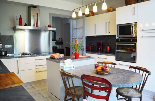 Thenac House | Homerez - Spacious House in Thénac with Private Pool