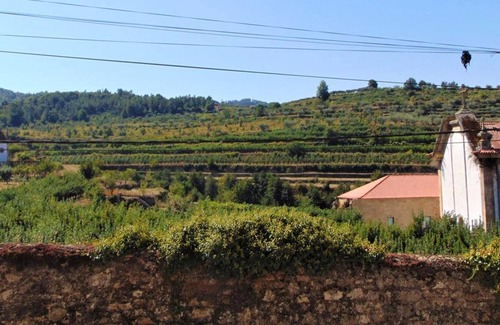 Cimbres House | Homerez - Spacious house for 6 ppl. with balcony at Salzedas
