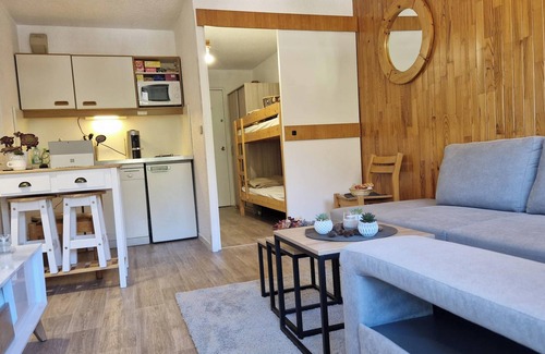 Isola Apartment | Homerez - Studio, mountain view, Isola.