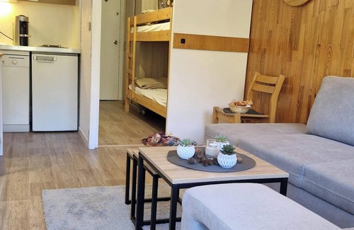 Isola Apartment | Homerez - Studio, mountain view, Isola.