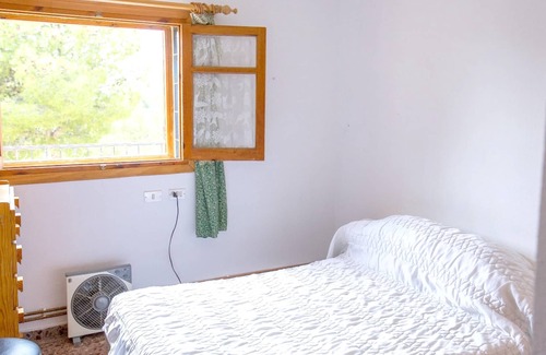 Chulilla Villa | Homerez - Villa for 12 ppl. with swimming-pool, garden and terrace at Chulilla