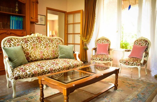 Langoelan Villa | Homerez - Villa for 18 ppl. with swimming-pool, garden and terrace at Langoëlan