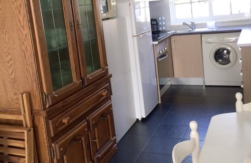 Montemor-o-Novo Villa | Homerez - Villa for 4 ppl. with swimming-pool, garden and terrace at Silveiras