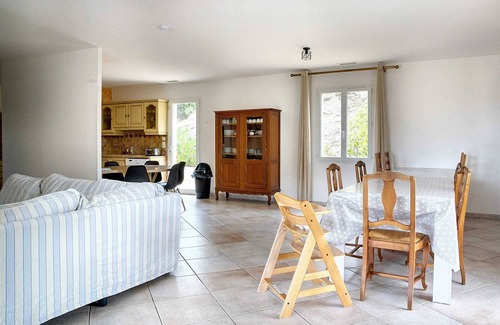 Saint-Jean-du-Pin Villa | Homerez - Villa in Saint-Jean-du-Pin