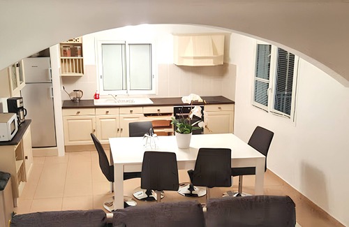 Saint-Benoit Villa | Homerez - Villa in Saint-Benoît
