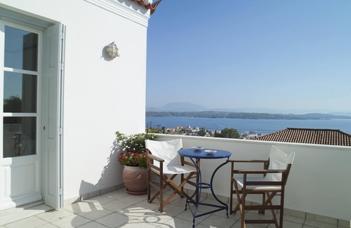 Spetses Villa | Homerez - Villa in Spetses with pool