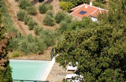 Torre de Moncorvo Villa | Homerez - Villa for 6 ppl. with shared pool and terrace at Torre de Moncorvo