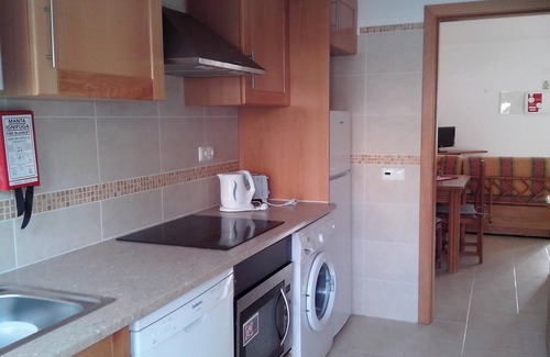 Pata de Baixo Apartment | Homerez - Welcoming apartment in Albufeira 60 m² with shared pool