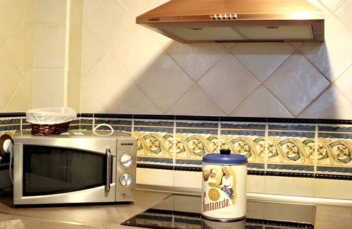 Hueva House | Homerez - Welcoming House in Hueva, Great View