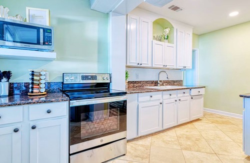 Columbia House | Homerun! quiet, near Riverwalk, USC & Ft. Jackson