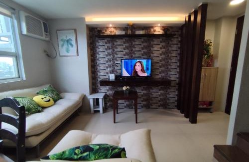 Valencia Apartment | Homes by Gilmore Tower Suites