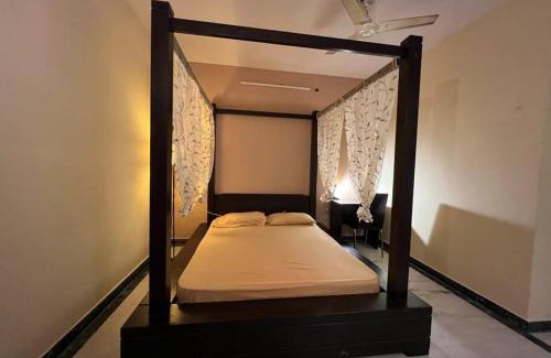 Jakasandra Block House | HomeSlice Yellow