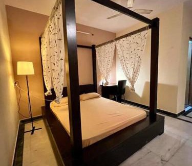 Jakasandra Block House | HomeSlice Yellow