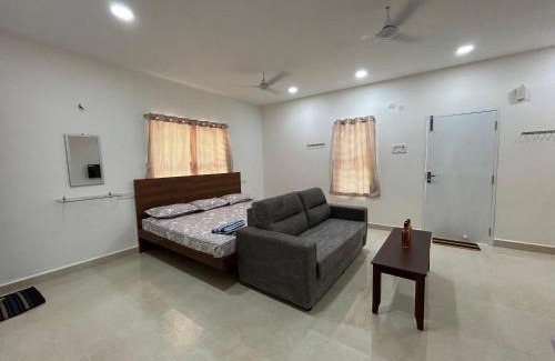 Pallavaram Apartment | HOMESTAY - AC 1 BHK STUDIO NEAR AlRPORT