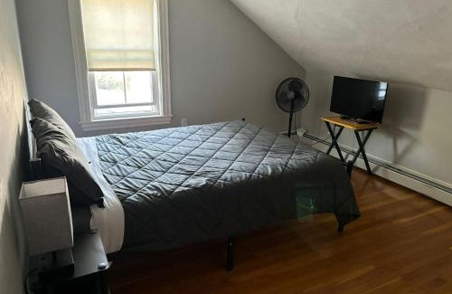 Meeting House Hill House | HomeStay B&B in Boston - 3 locations in Dorchester