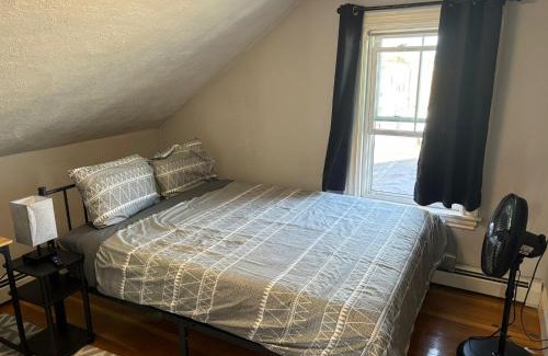 Meeting House Hill House | HomeStay B&B in Boston - 3 locations in Dorchester